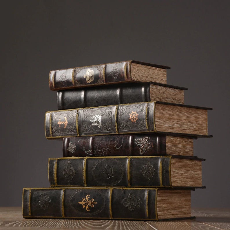 24 books from the greatest magicians of all time ($1921 value)...for FREE